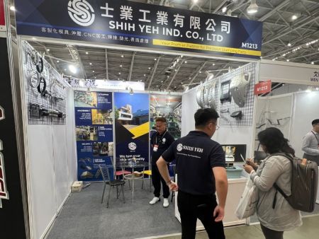 客戶詢問重機改裝零配件